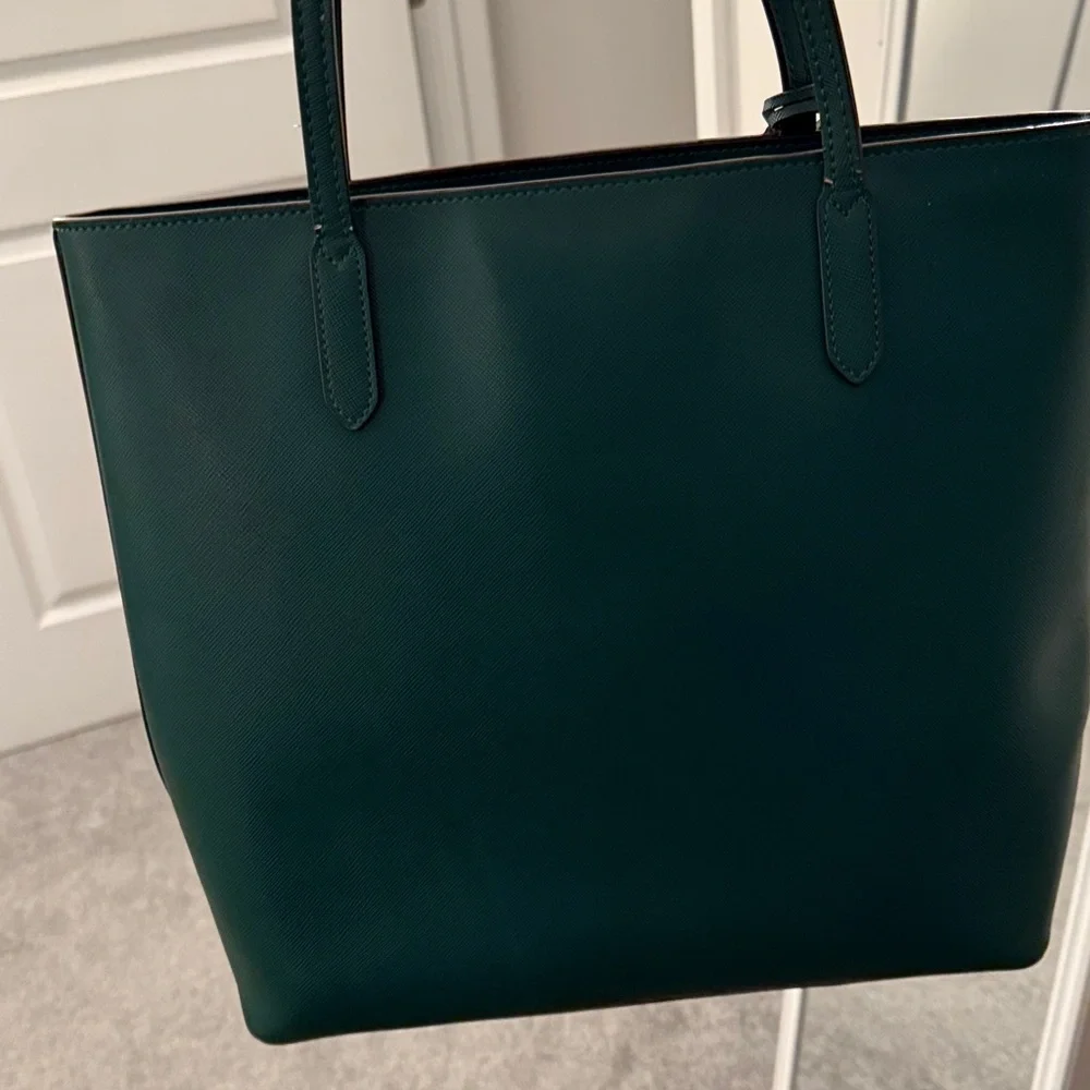 Kate Spade Emerald Green Leather Tote with matching wallet. - Picture 5 of 11